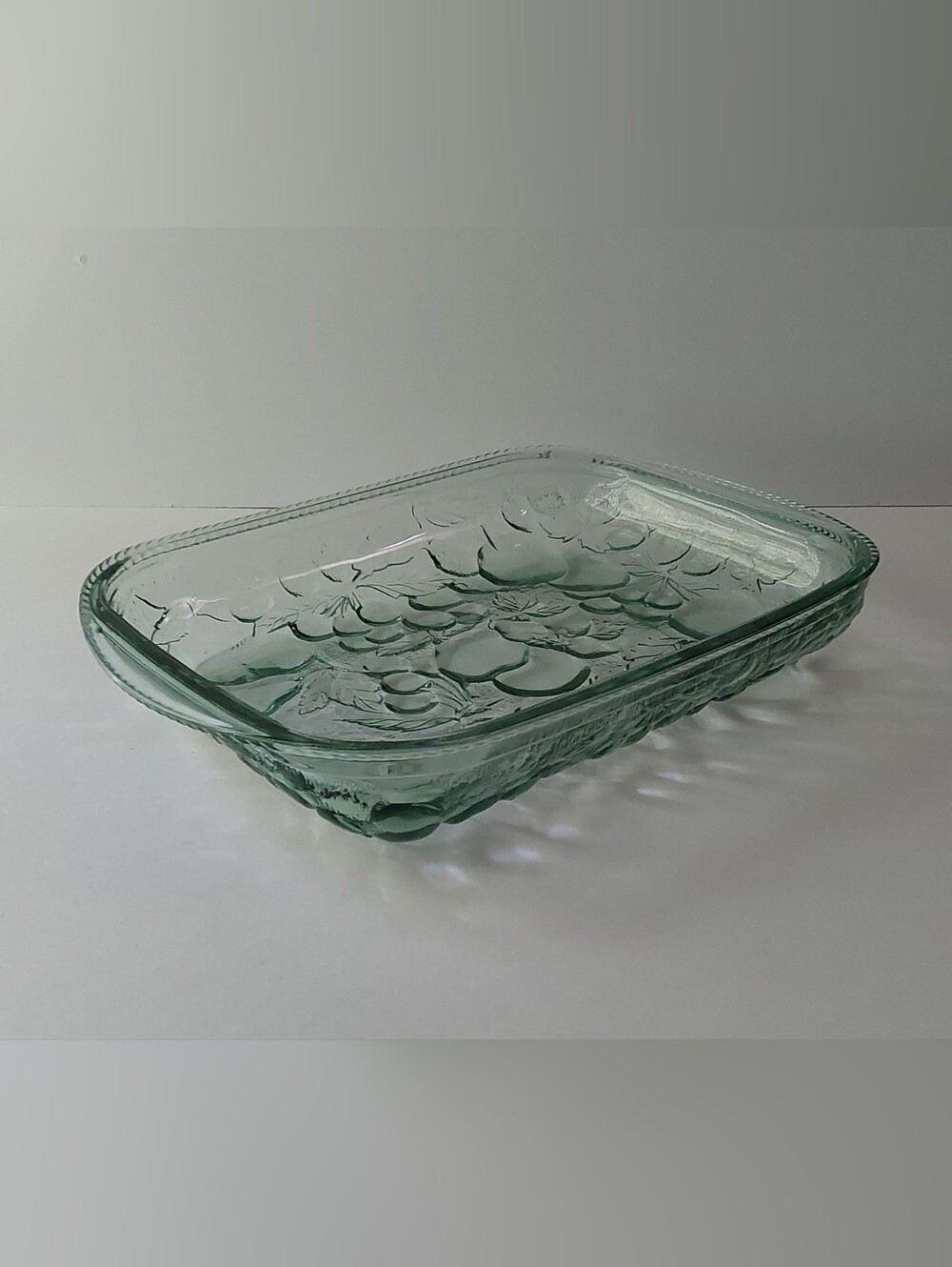 VTG Indiana Glass Spanish Green Madeira Pattern Embossed Casserole Dish